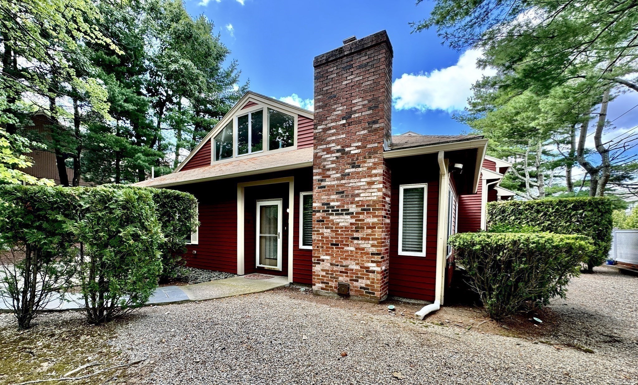 Salem 2 Bed 2 Bath Condo for Sale 499,000