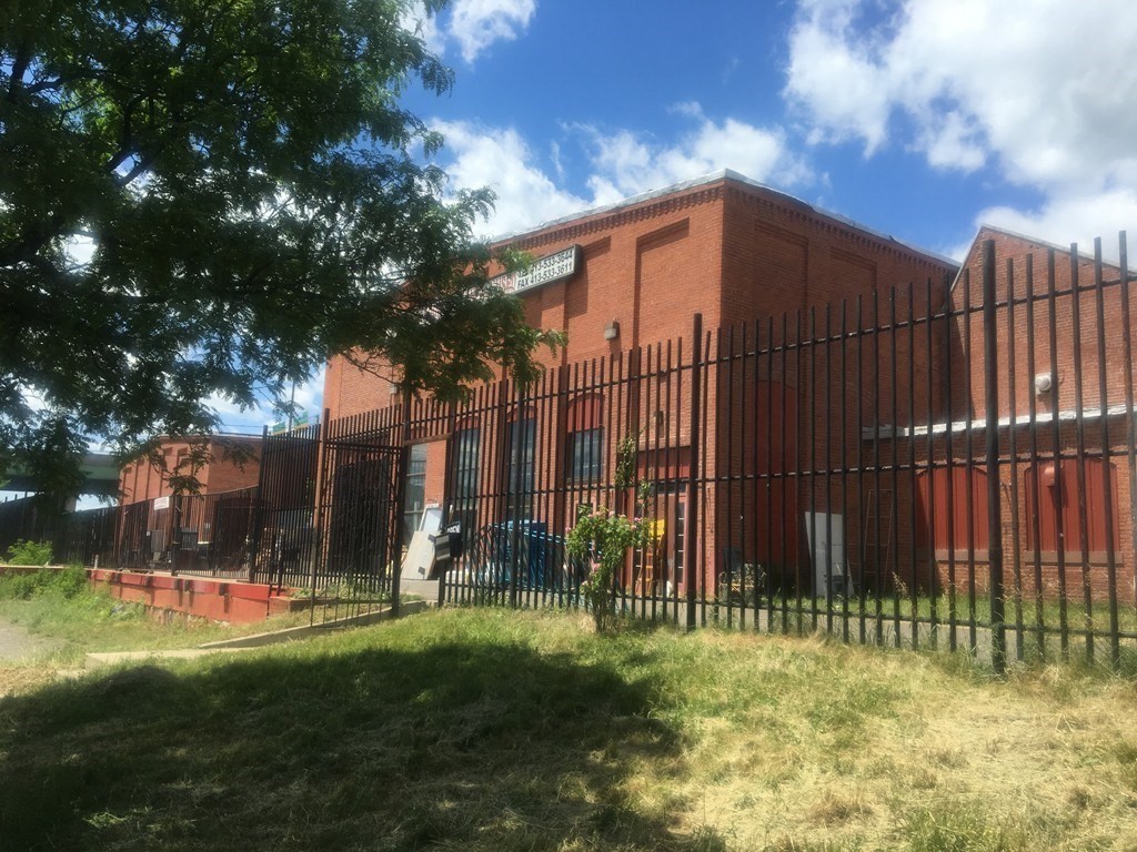 60-66 Jackson St, Holyoke, MA 01040