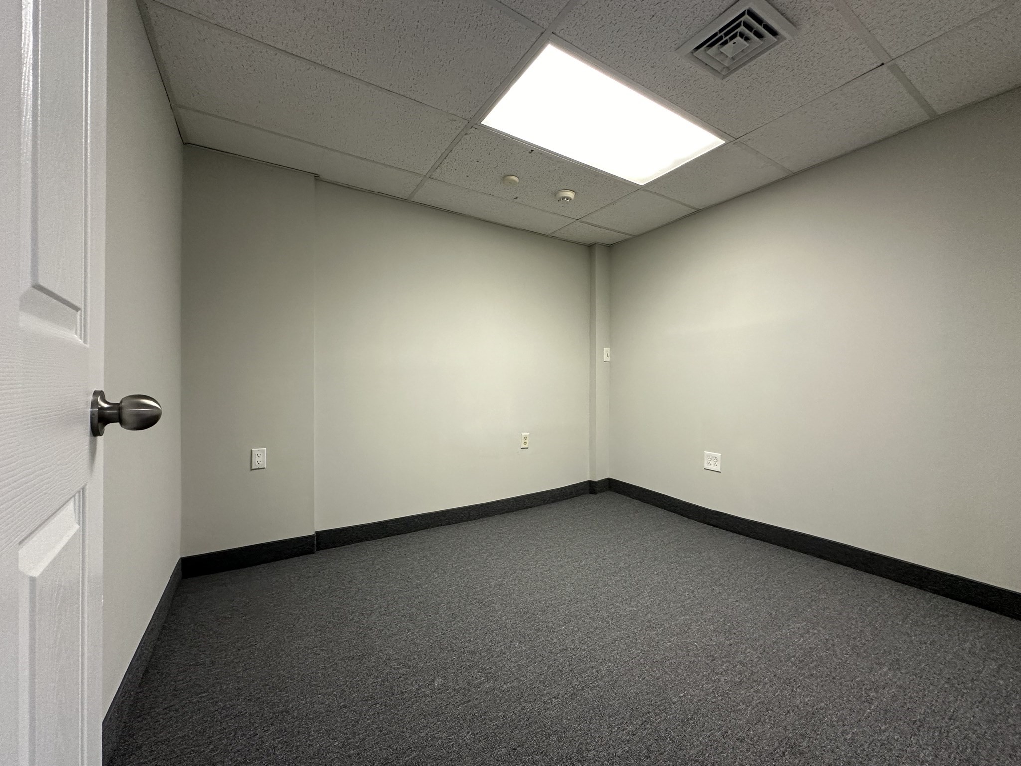 759 Memorial Avenue, West Springfield, MA 01089 - Image 16