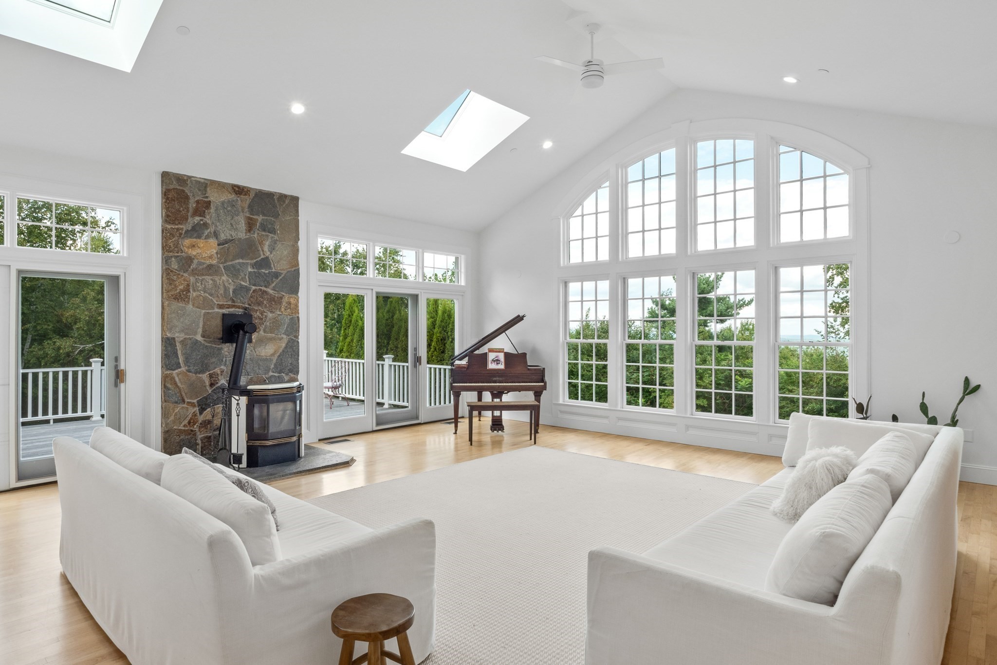 155 Edwards Rd, Westhampton, MA 01027