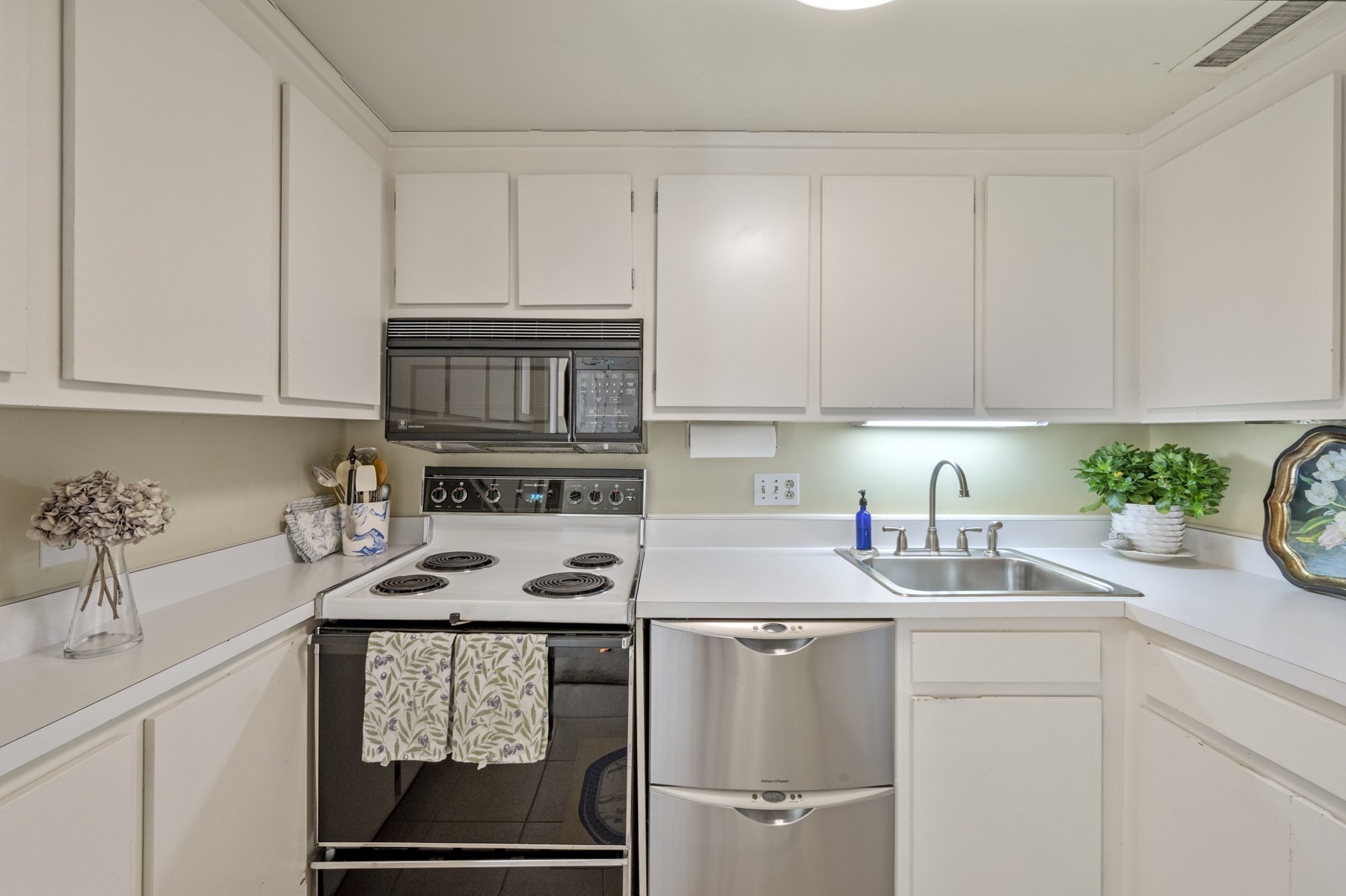 9 Skinner'S Path Unit 9, Marblehead, MA 01945 - Image 16