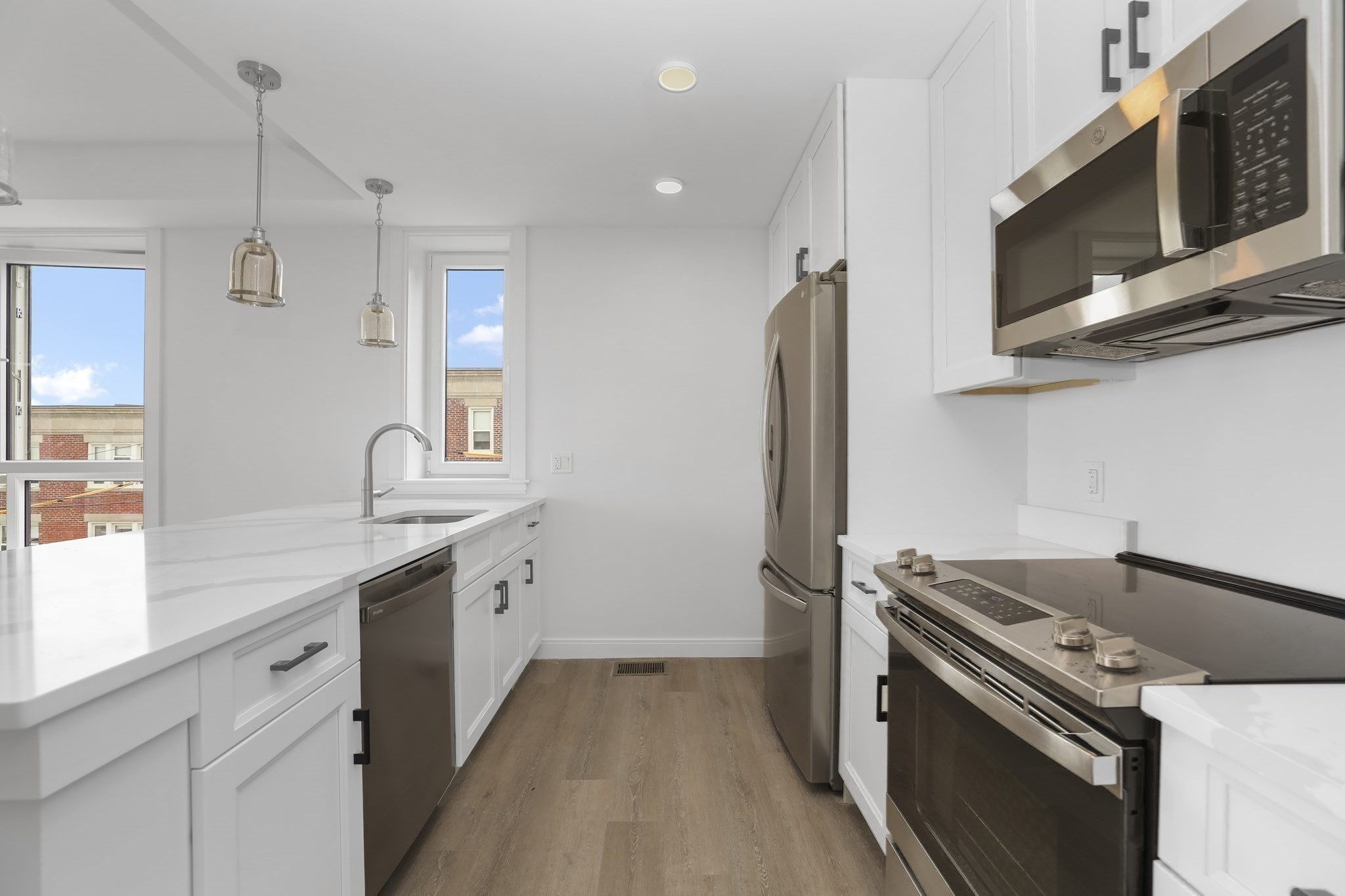 roxbury - #73294274