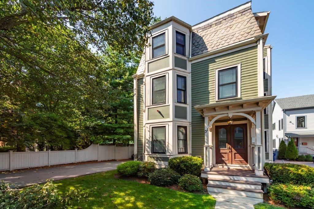 31 Walden Street, Cambridge, MA 02140