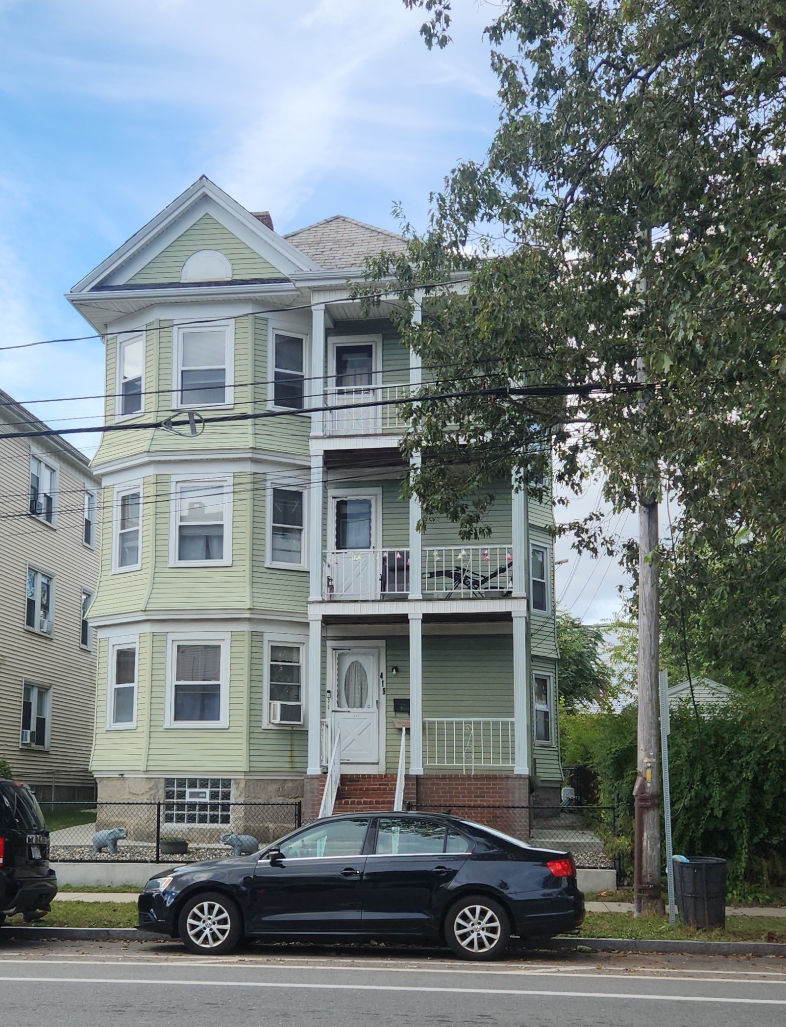 New Bedford 9 Bed 3 Bath MultiFamily Home for Sale 550,000