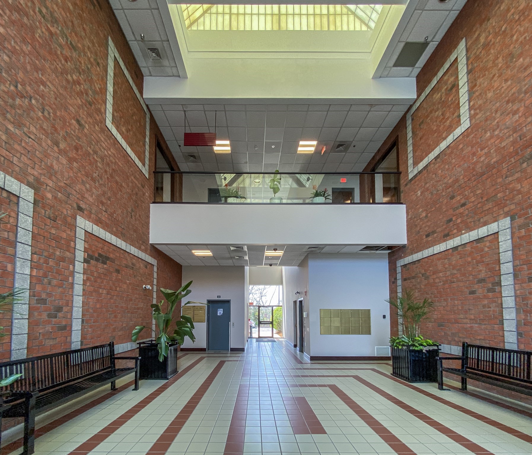 500 Franklin Village Drive Unit 204, Franklin, MA 02038 - Image 2