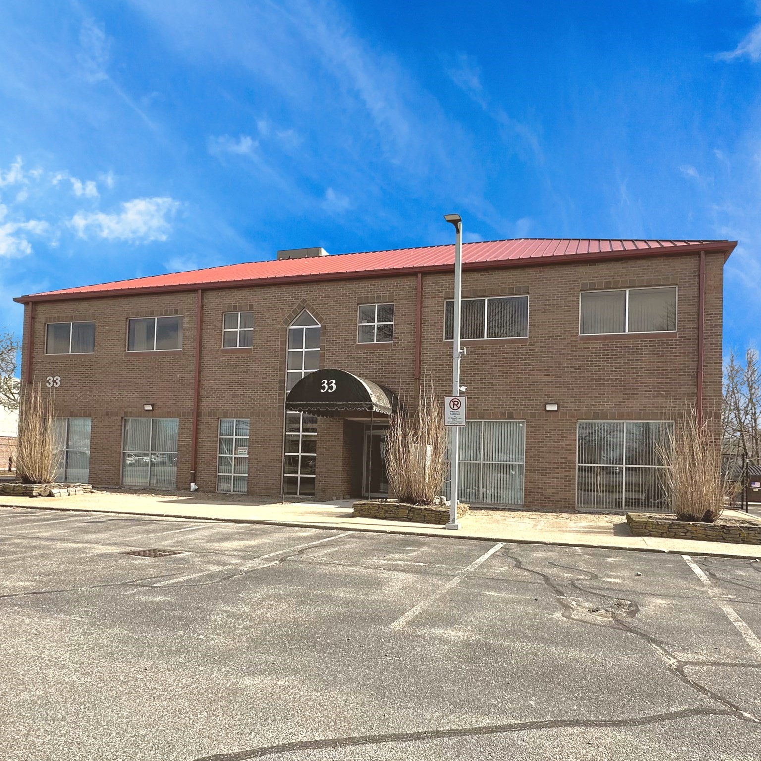 33 Bassett Ln, Barnstable, MA 02601