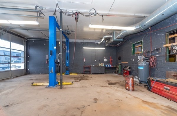 678 Main St, Clinton, MA 01510 - Image 8