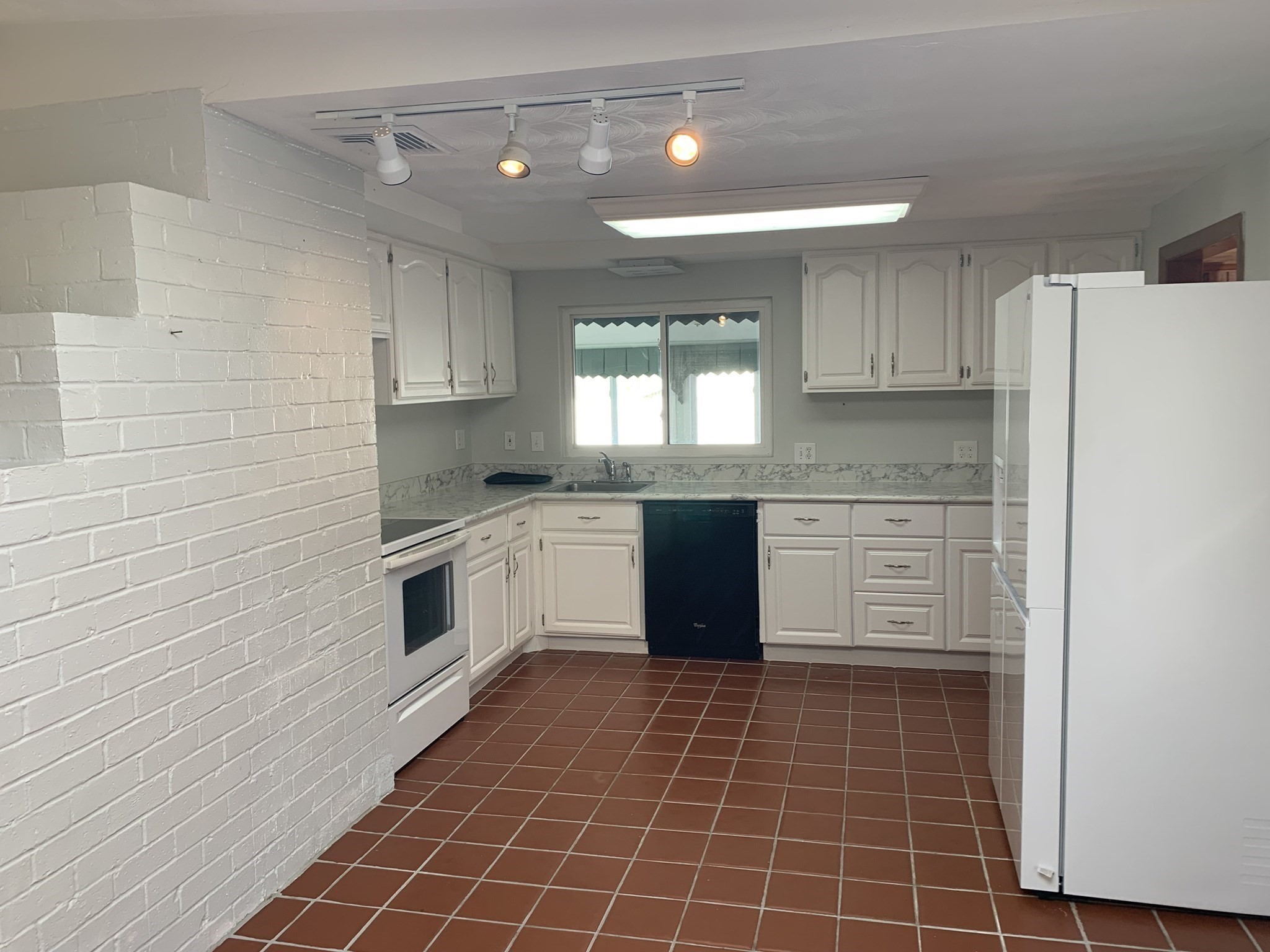 framingham - #73314145