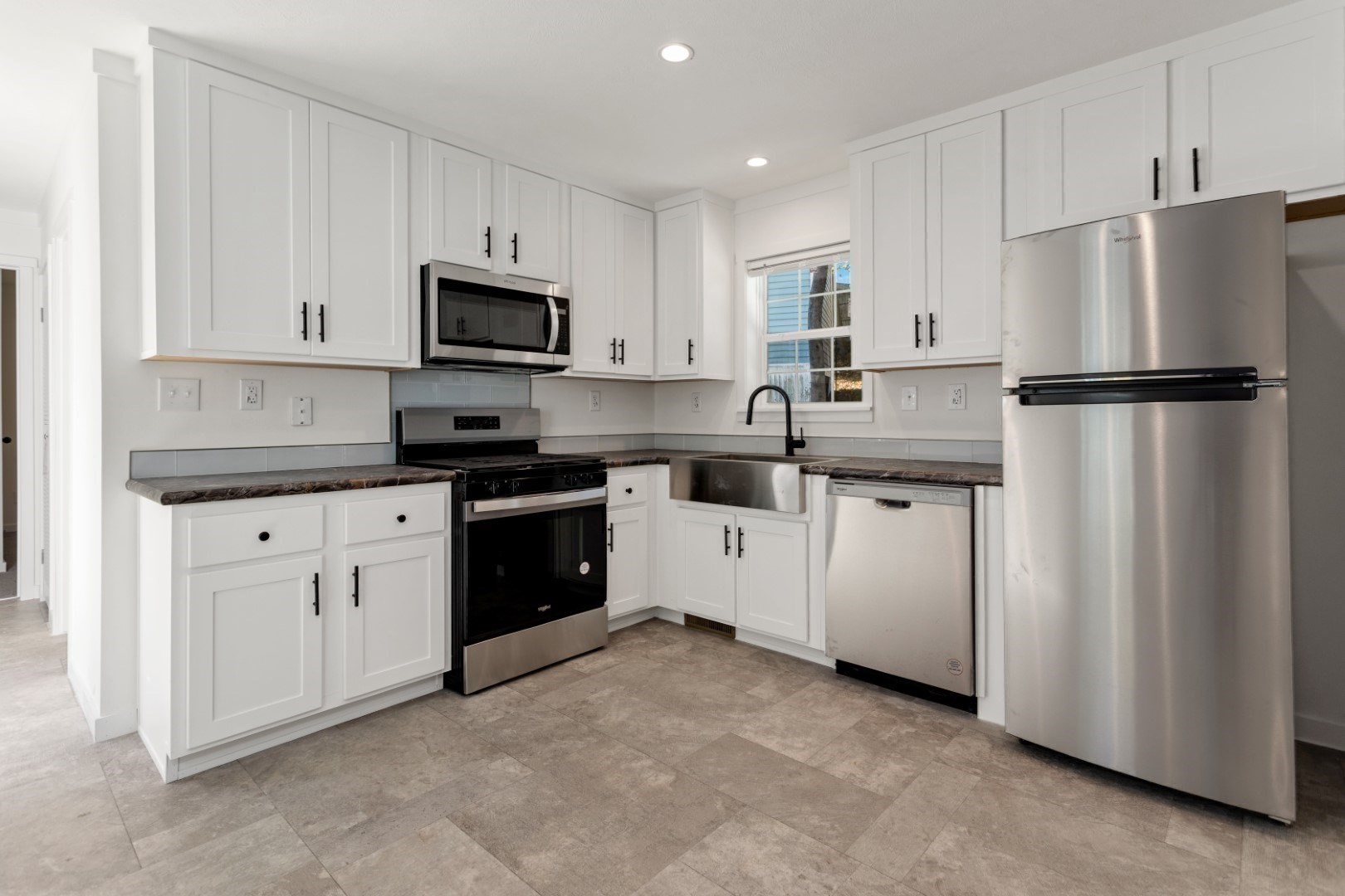 danvers - #73315144