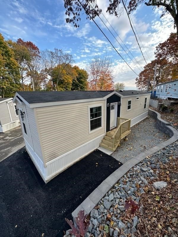 danvers - #73315144