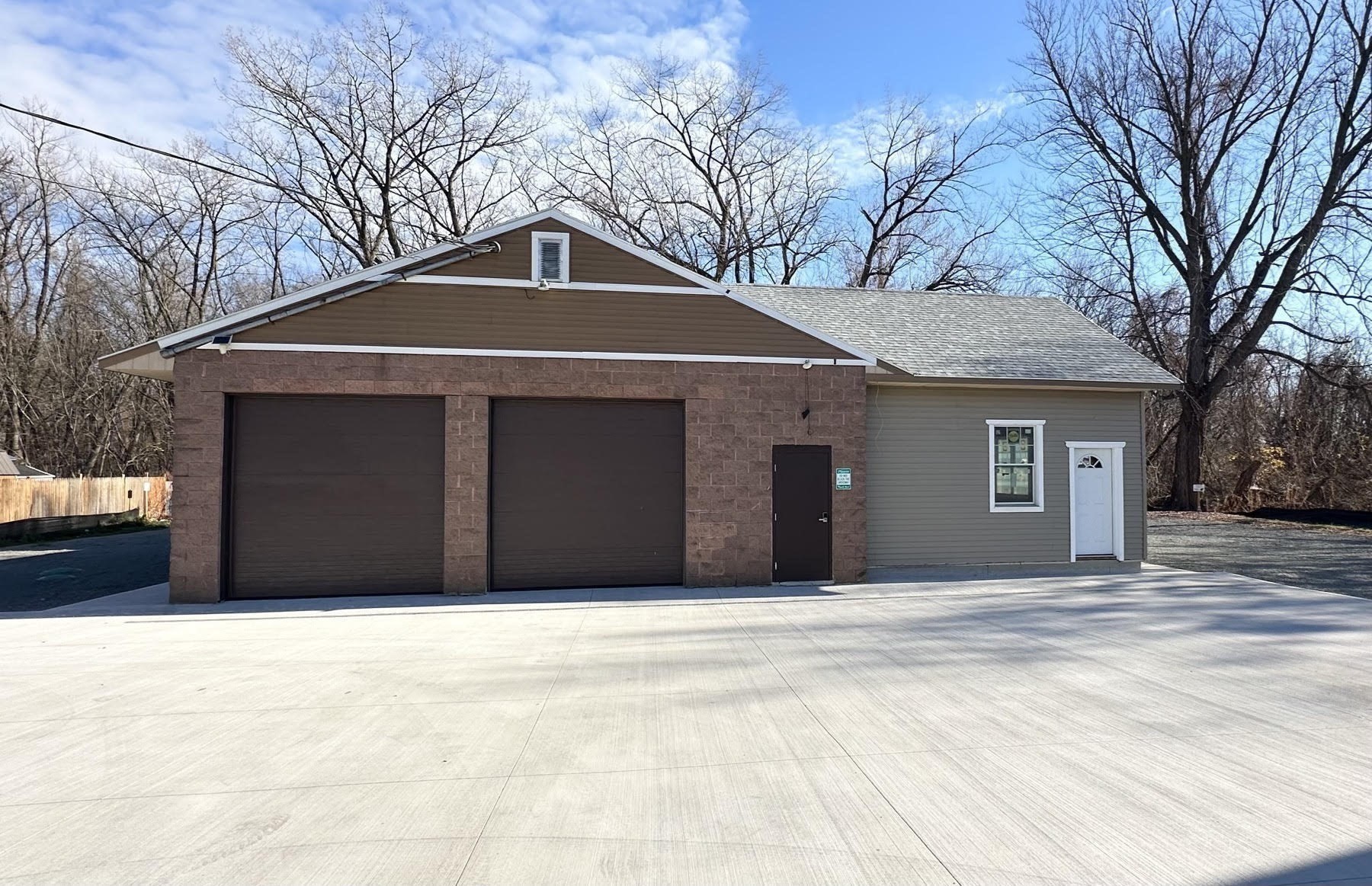 2 Elizabeth St, West Springfield, MA 01089 - Image 2