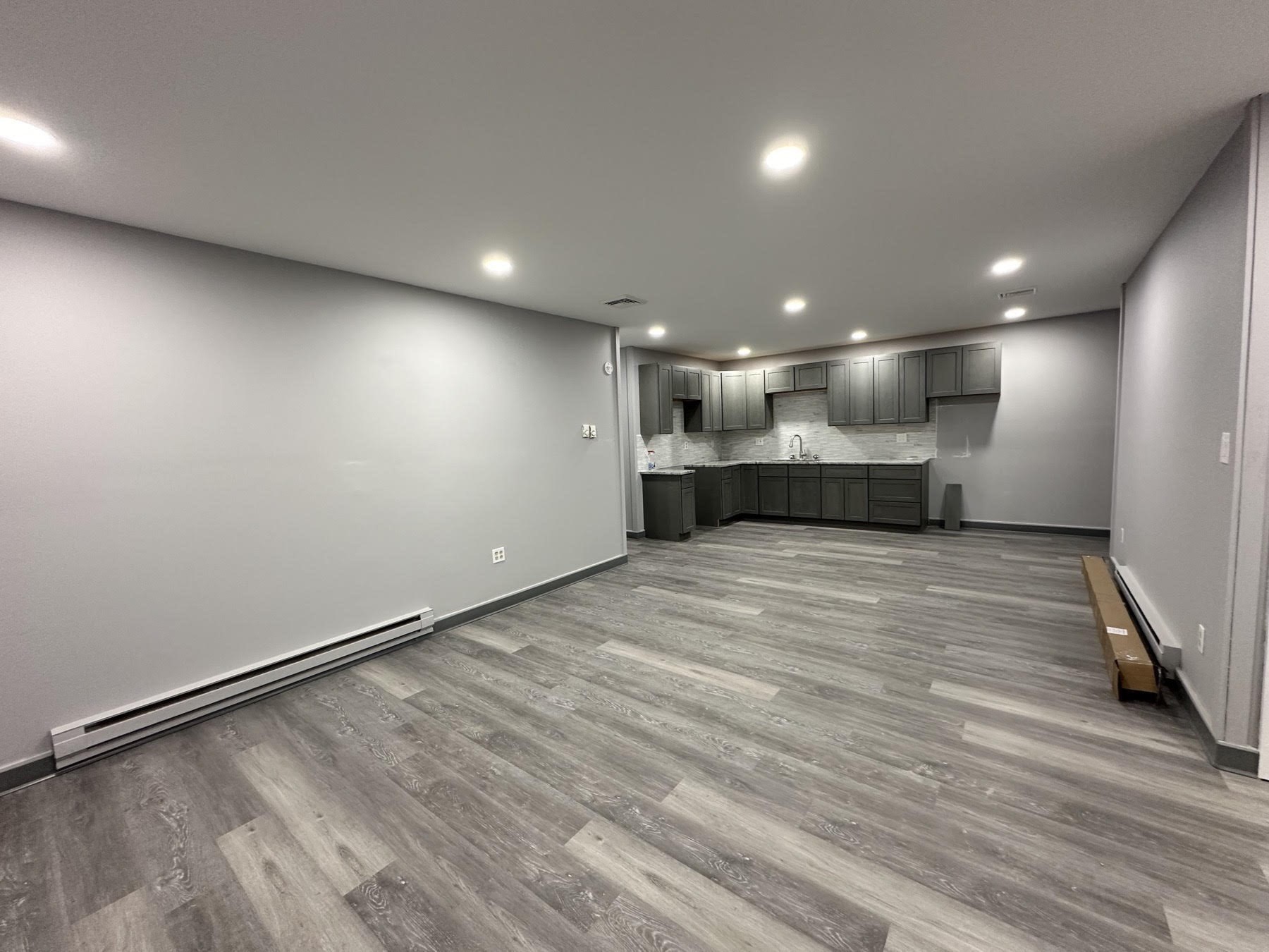 2 Elizabeth St, West Springfield, MA 01089 - Image 9