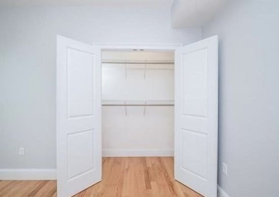 dorchester - #73320164