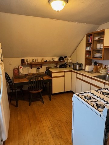 lowell - #73325270