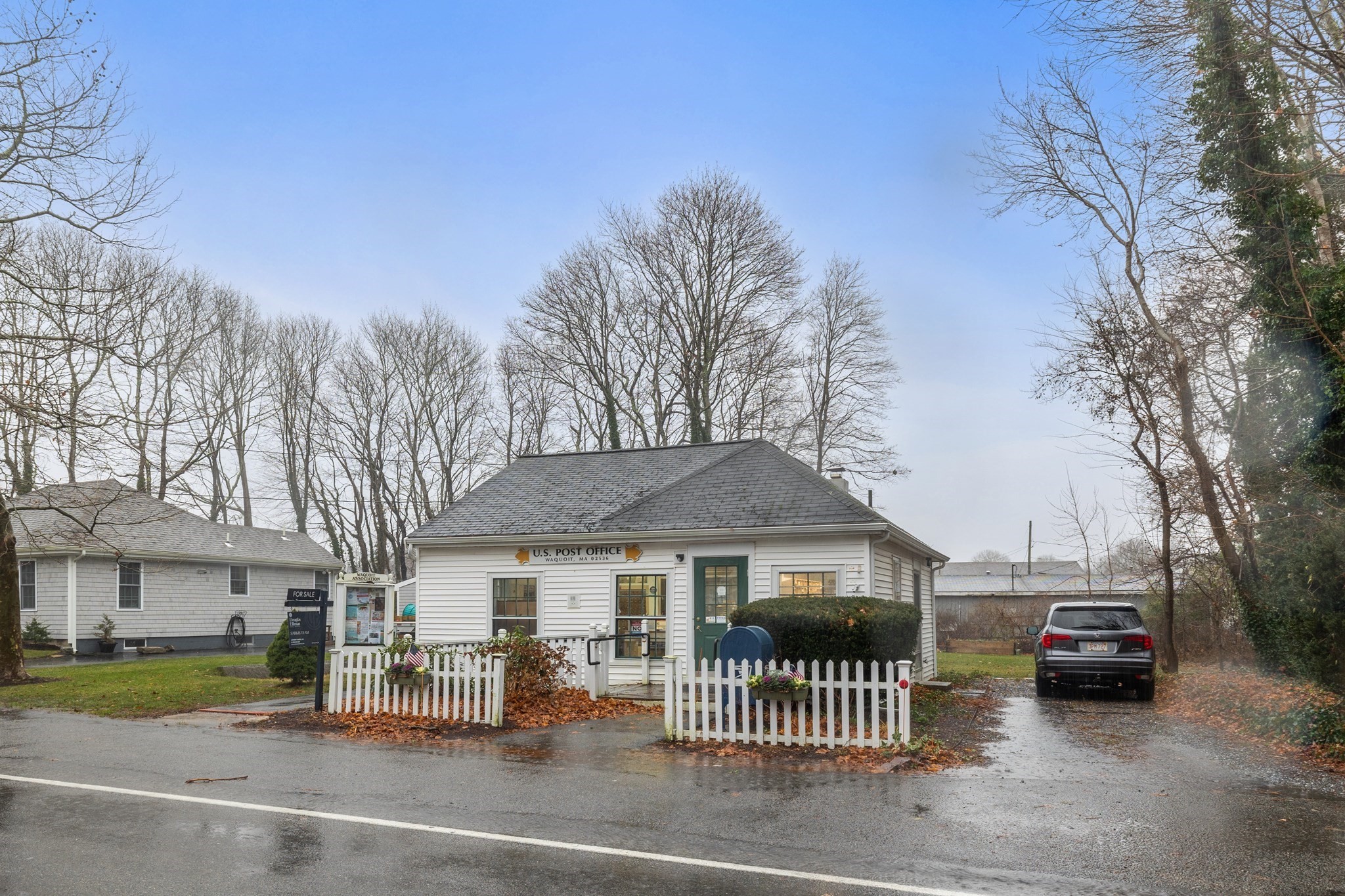 36 Carriage Shop Rd, Falmouth, MA 02536 - Image 2