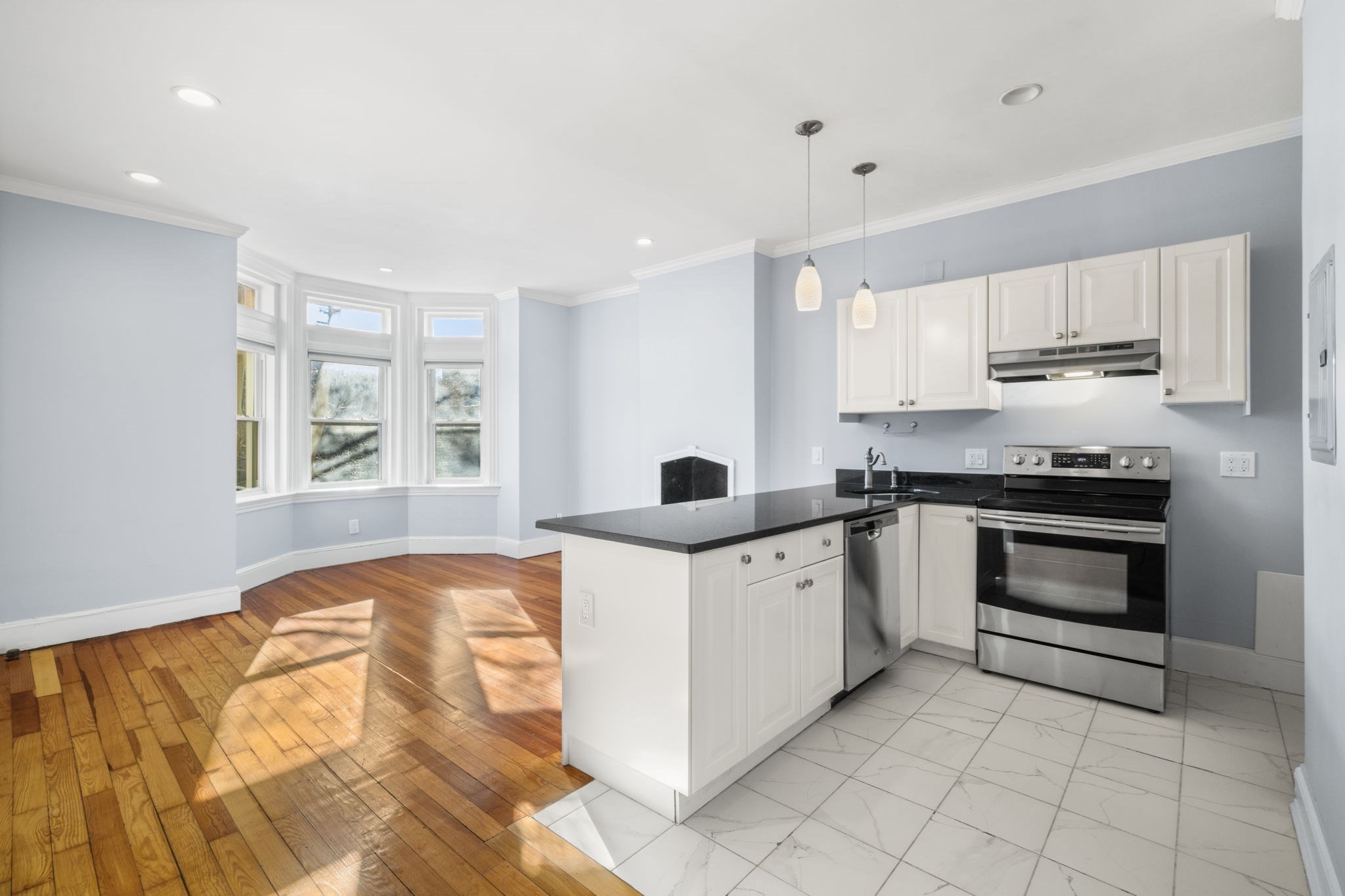 1834 Beacon Street Unit 5, Brookline, MA 02445