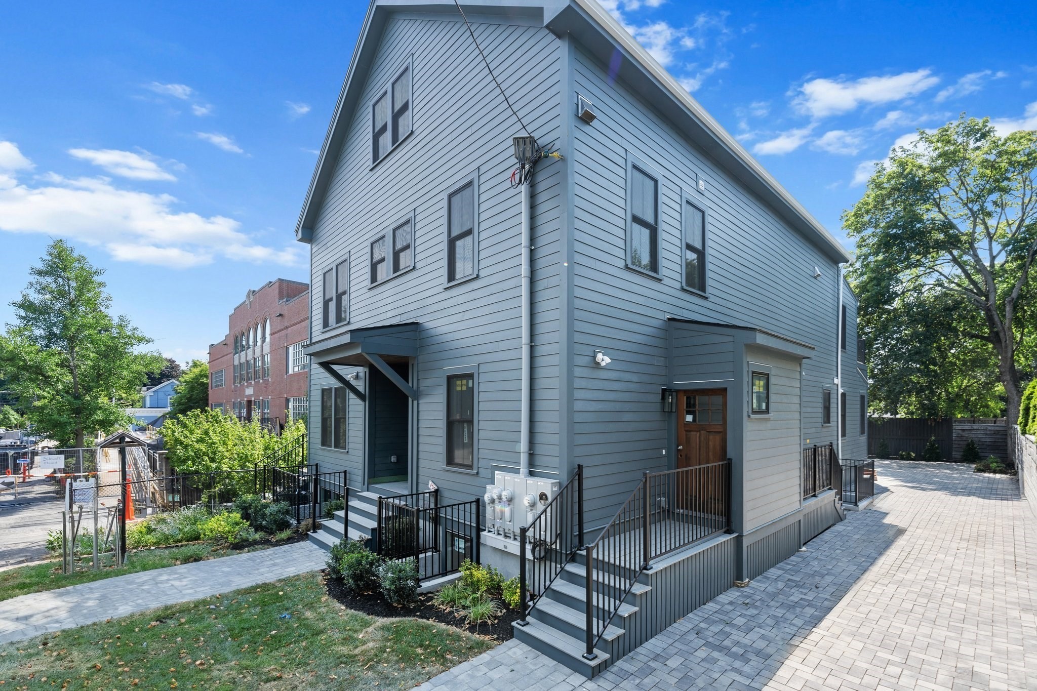 130 Cushing St Unit 2, Cambridge, MA 02138