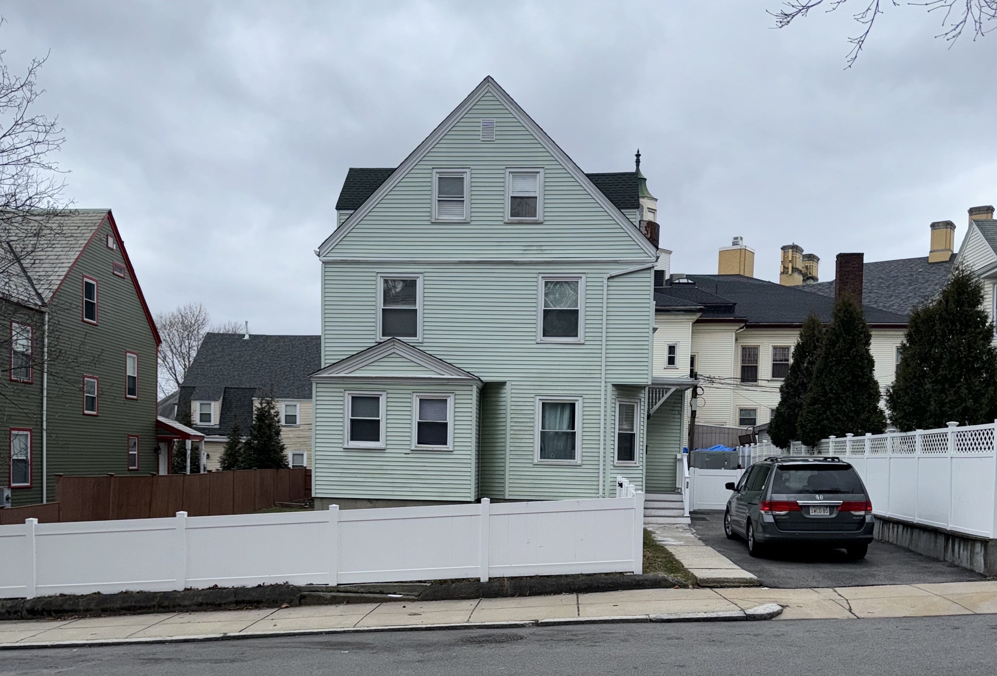 32 Moultrie Street, Boston - Dorchester, MA 02124