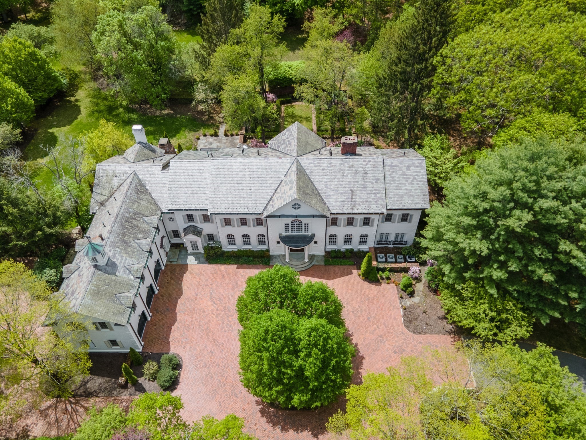 200 Pond Road, Wellesley, MA 02482