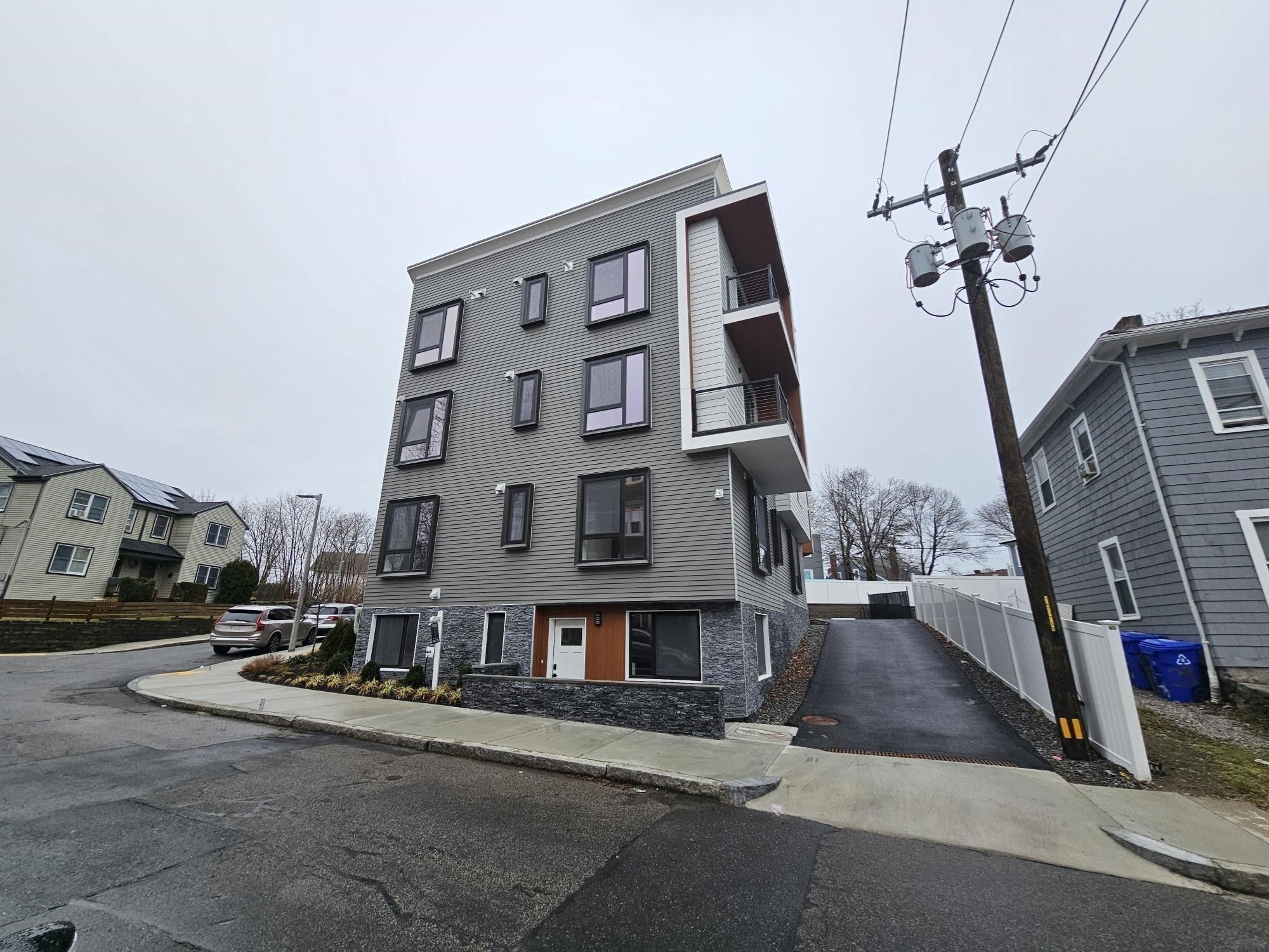 roxbury - #73330294