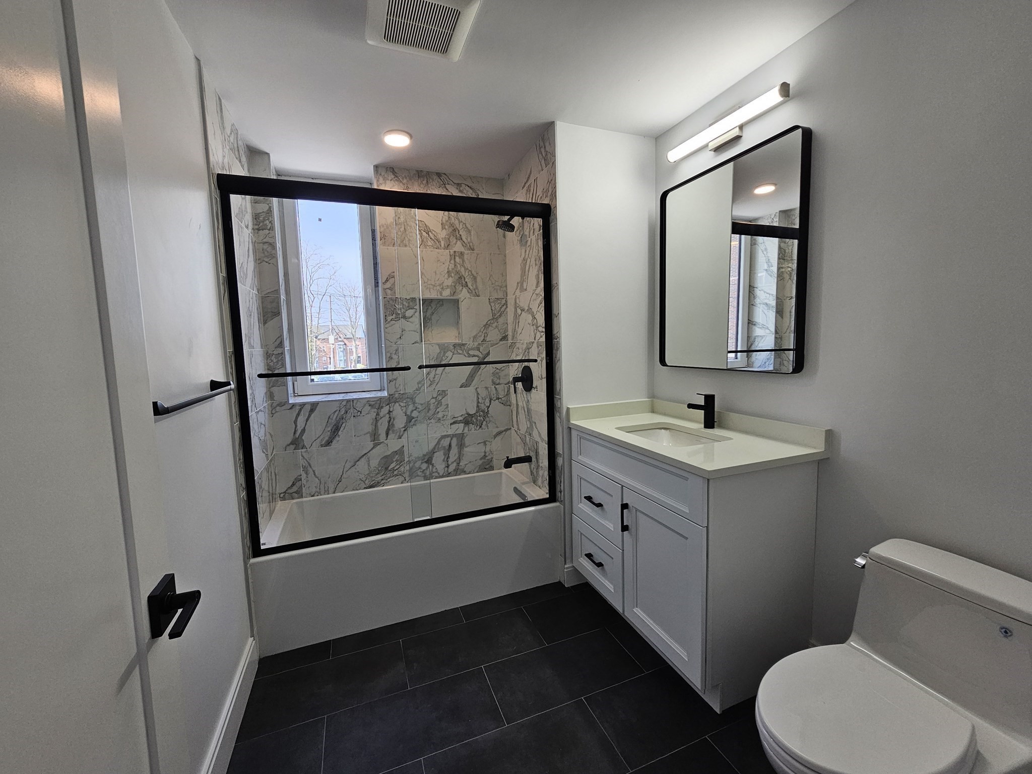 roxbury - #73330294