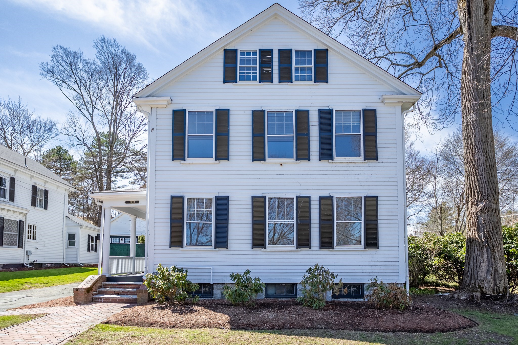 lexington - #73330403