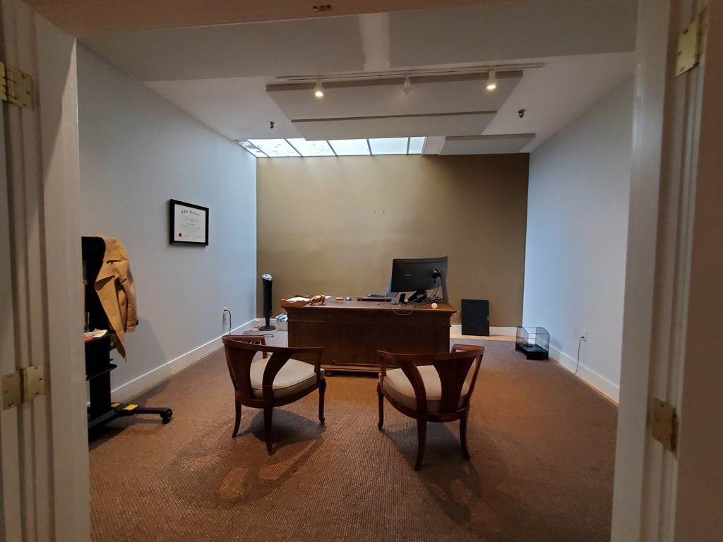 323 Newbury Street, Back Bay, Boston, MA 02115 - Image 3