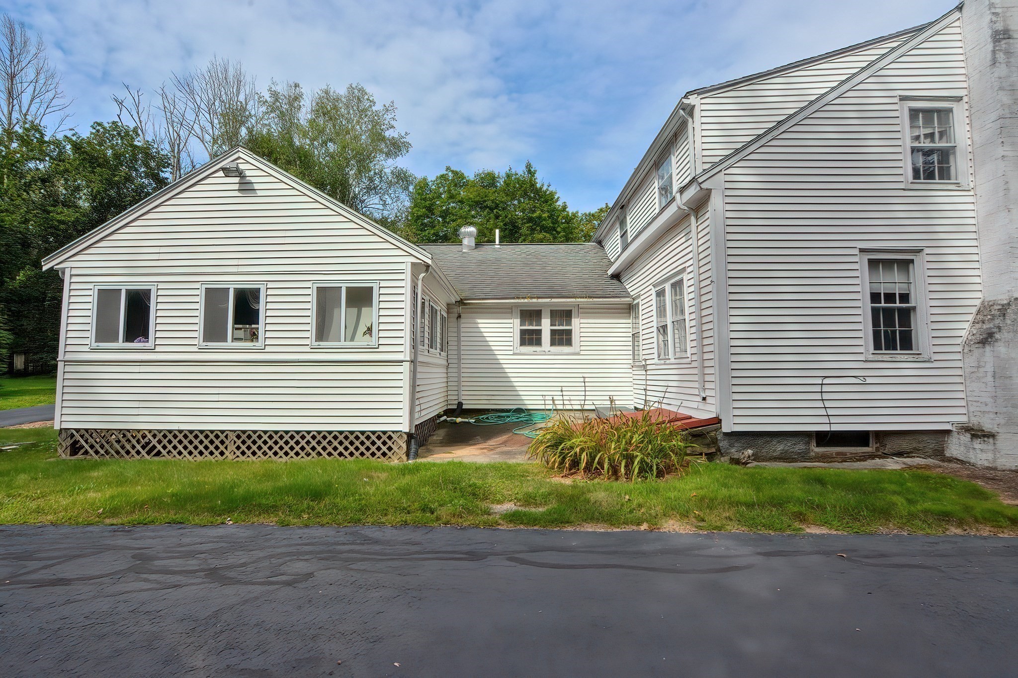 159 Hartford Ave E, Mendon, MA 01756 - Image 34