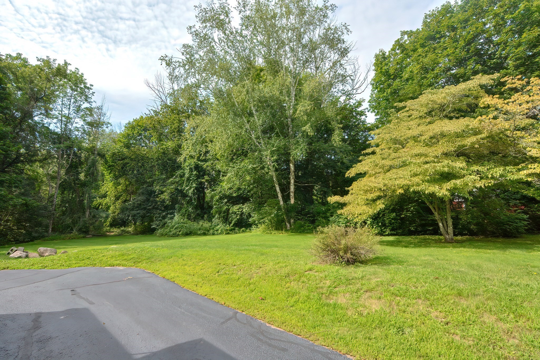 159 Hartford Ave E, Mendon, MA 01756 - Image 38