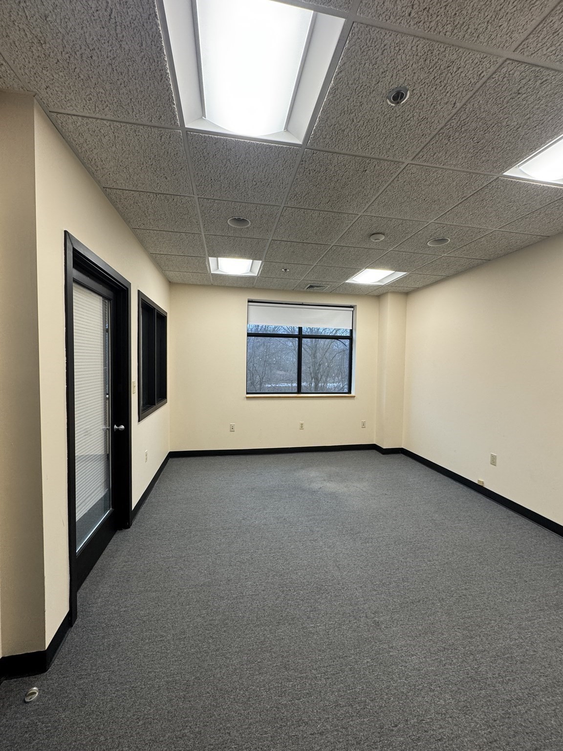 1168 Lakeview, Dracut, MA 01826 - Image 5