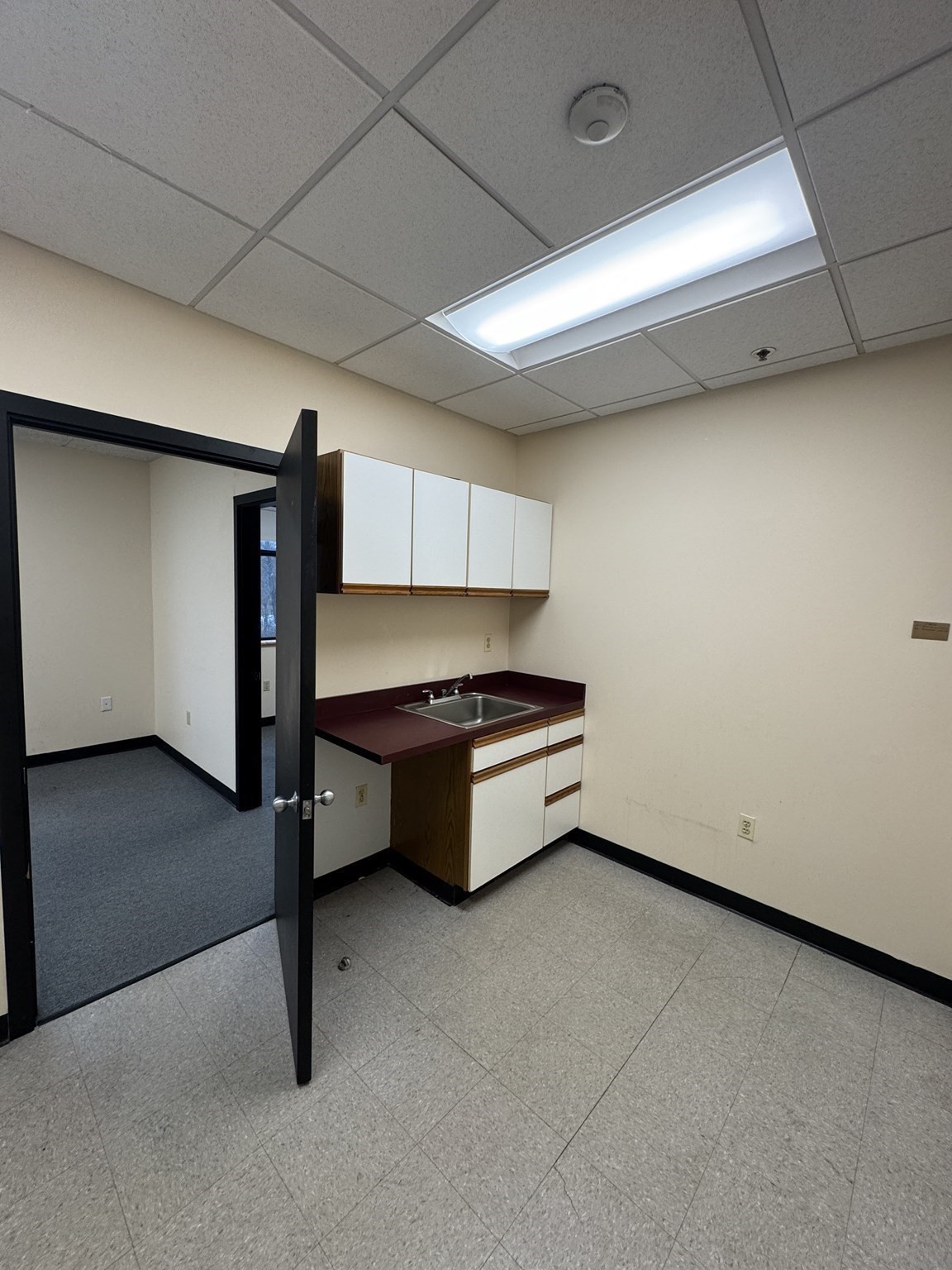 1168 Lakeview, Dracut, MA 01826 - Image 6