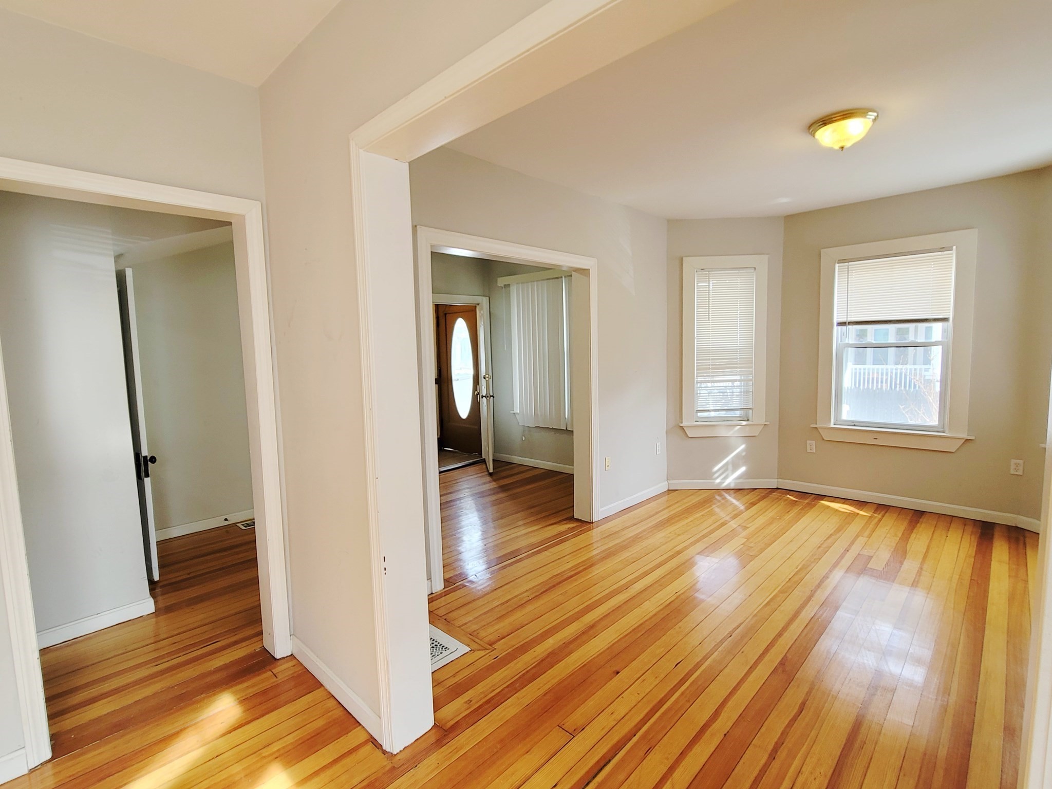 dorchester - #73332338