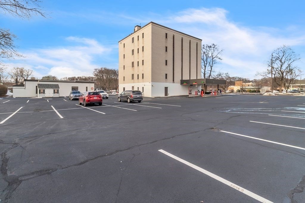 225 Park Ave Unit 2, West Springfield, MA 01089 - Image 4