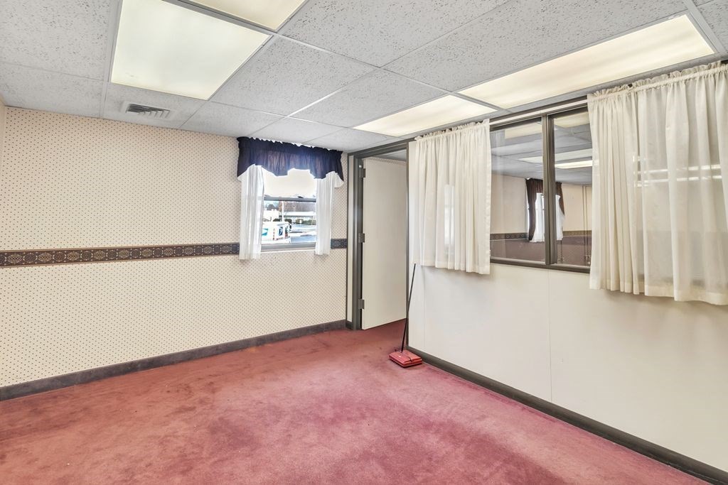 229 Park Ave, West Springfield, MA 01089 - Image 8