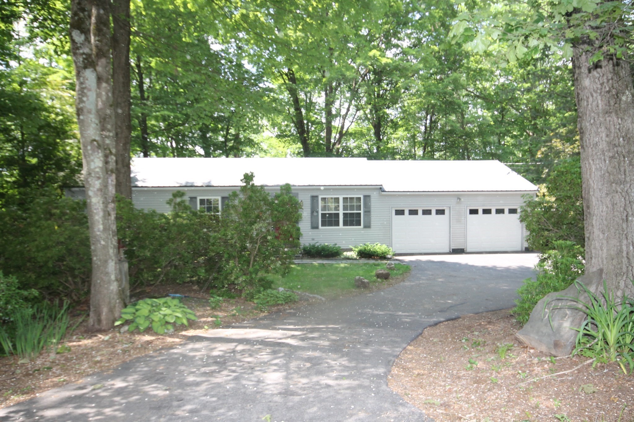 415 Montague Rd, Sunderland, MA 01375