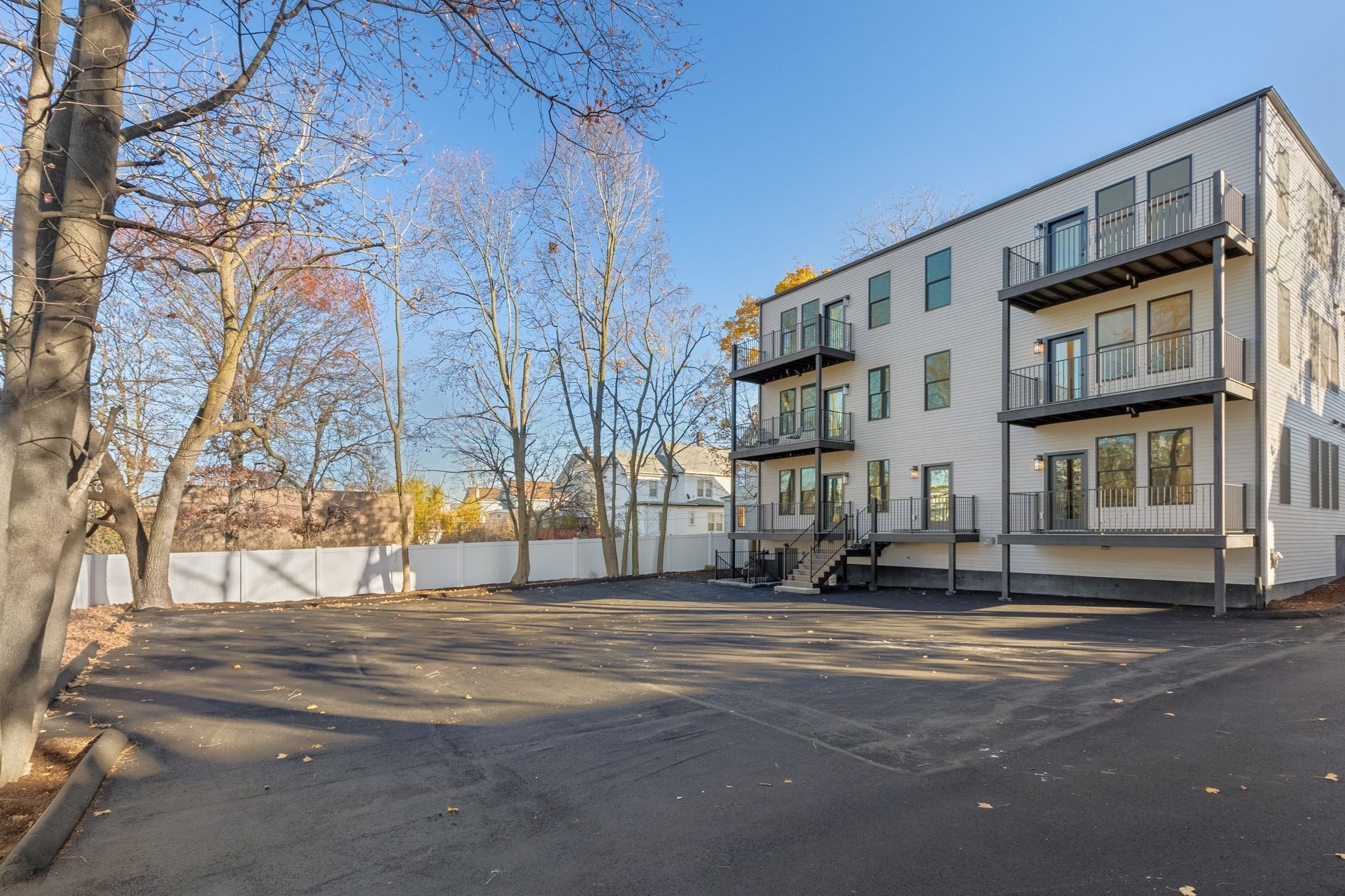 dorchester - #73342905