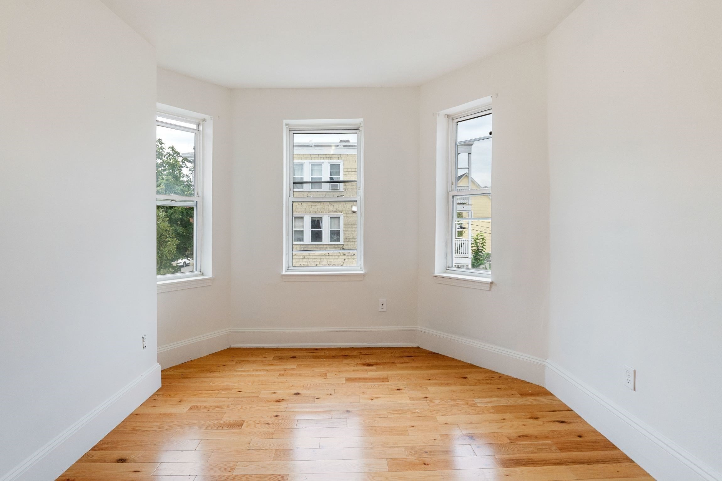 dorchester - #73345544