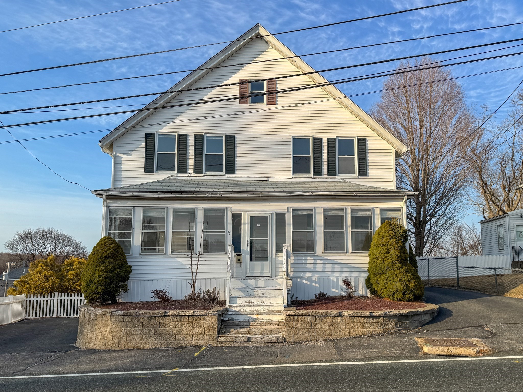 34 Smithfield Rd, Woonsocket, RI 02895 - Image 2