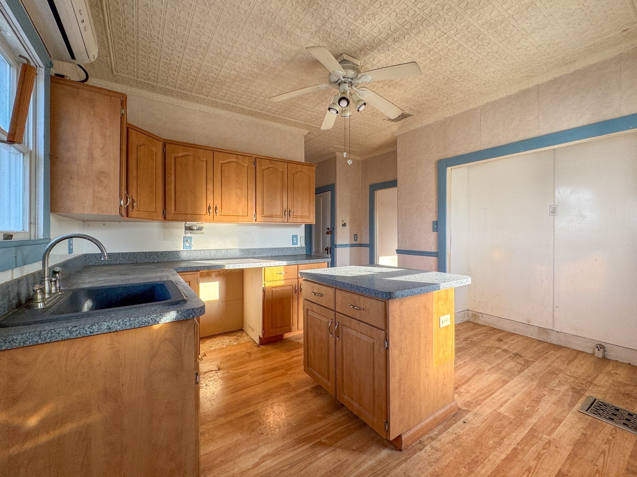 34 Smithfield Rd, Woonsocket, RI 02895 - Image 26