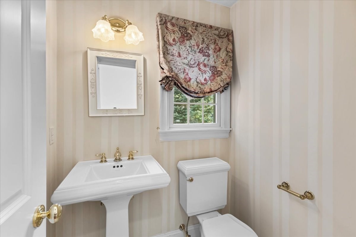 53 White Cliff Dr, Plymouth, MA 02360 - Image 12