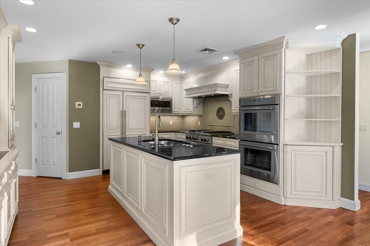 53 White Cliff Dr, Plymouth, MA 02360 - Image 8