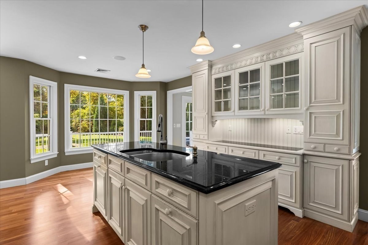 53 White Cliff Dr, Plymouth, MA 02360 - Image 10