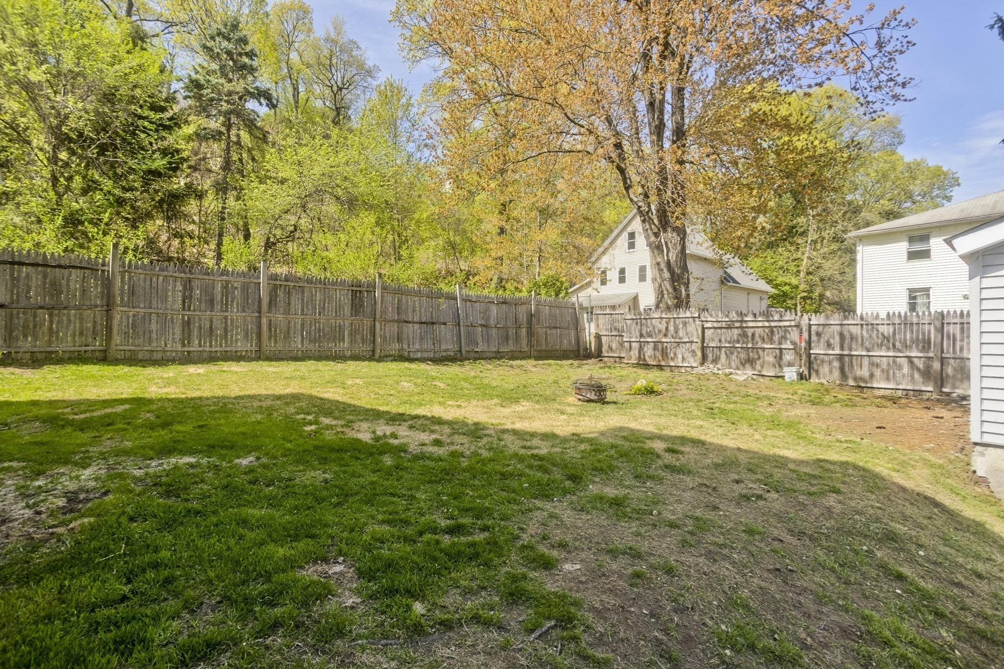 4 Columbia St, Holyoke, MA 01040 - Image 6