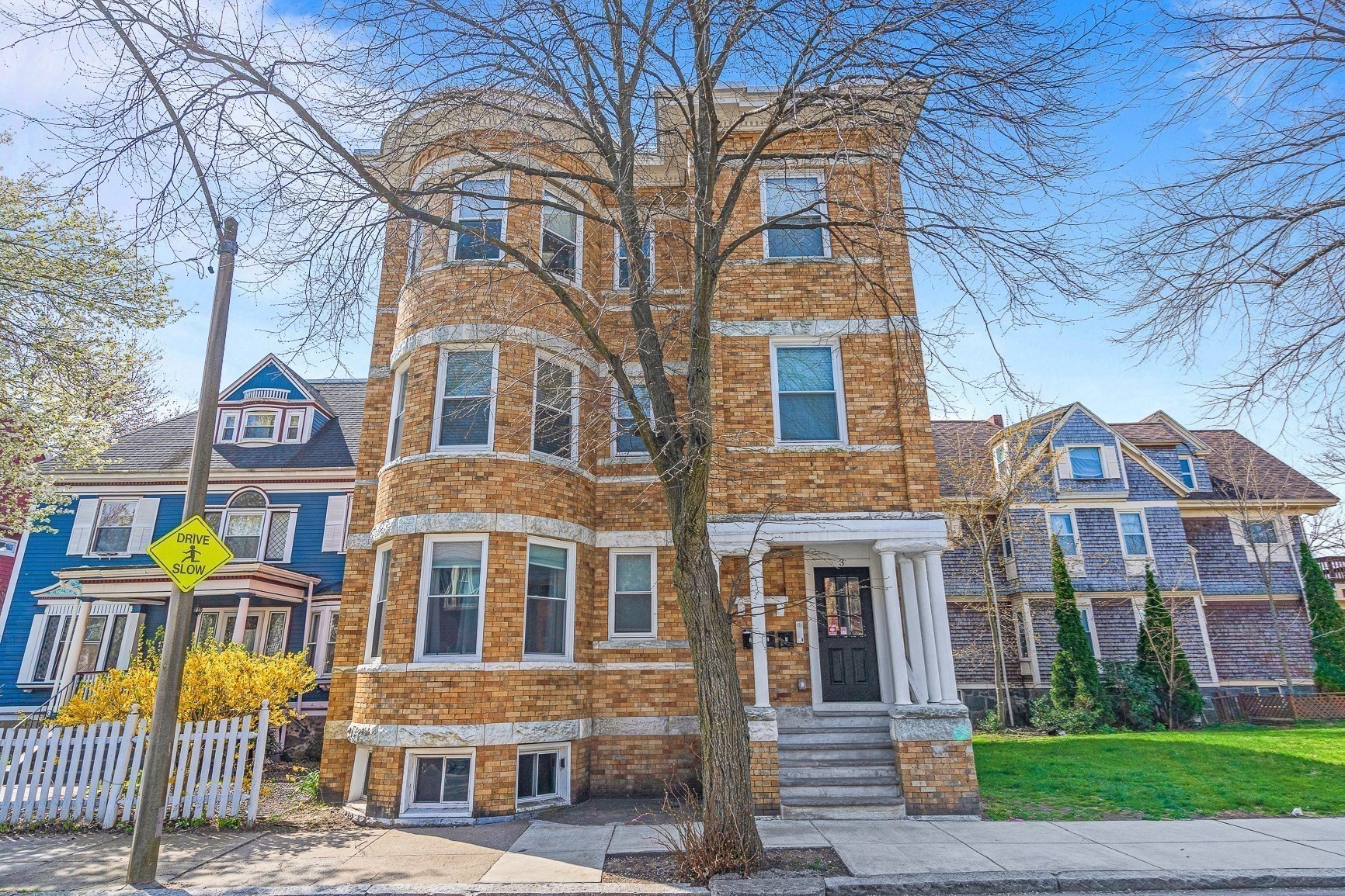 dorchester - #73347472