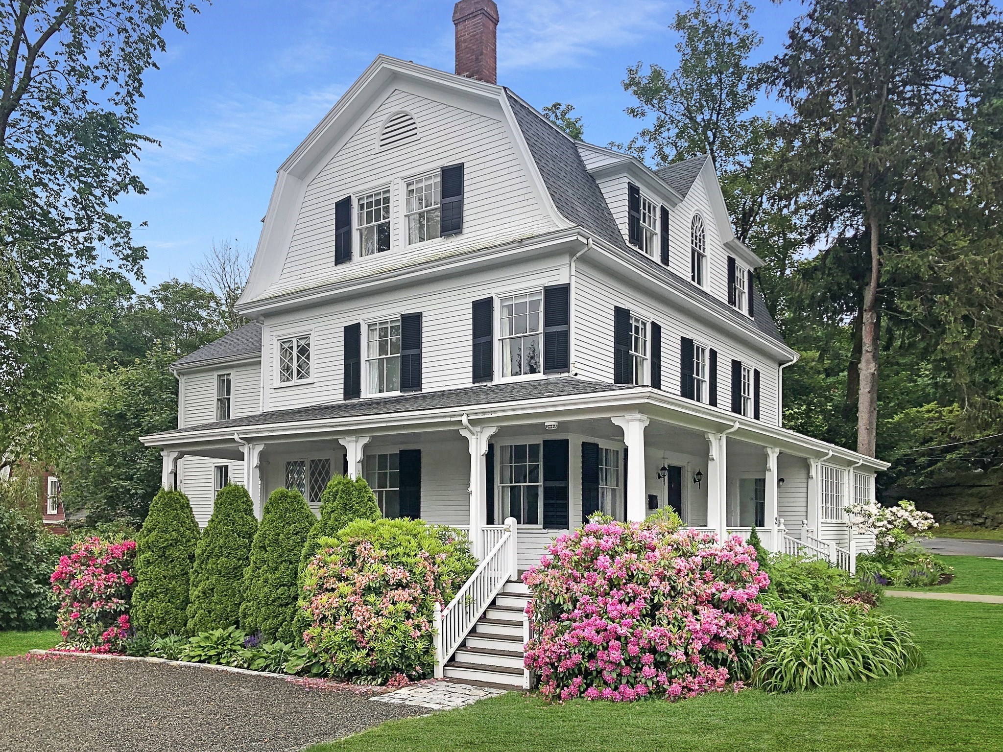 2 and 2A Harbor Street, Manchester, MA 01944