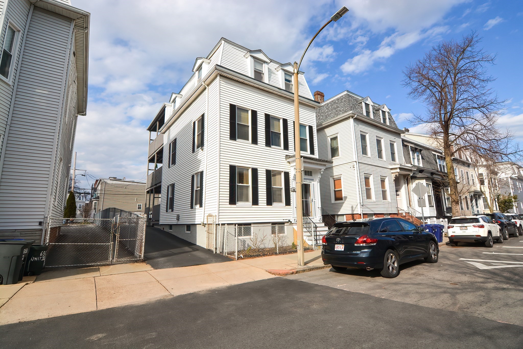 658 East 6th Unit 3, South Boston, Boston, MA 02127