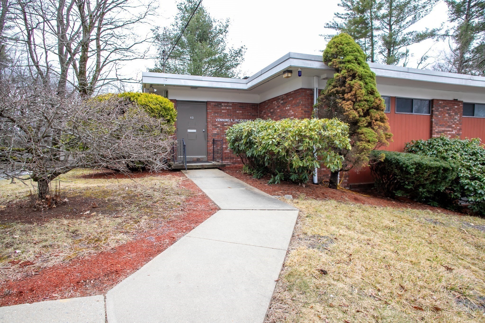 41 Lennon St, Gardner, MA 01440 - Image 1