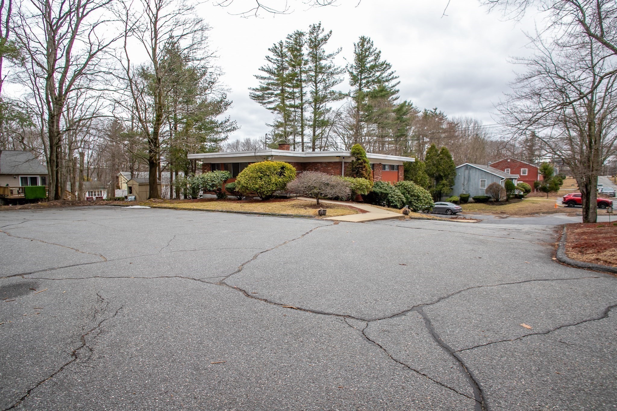 41 Lennon St, Gardner, MA 01440 - Image 2