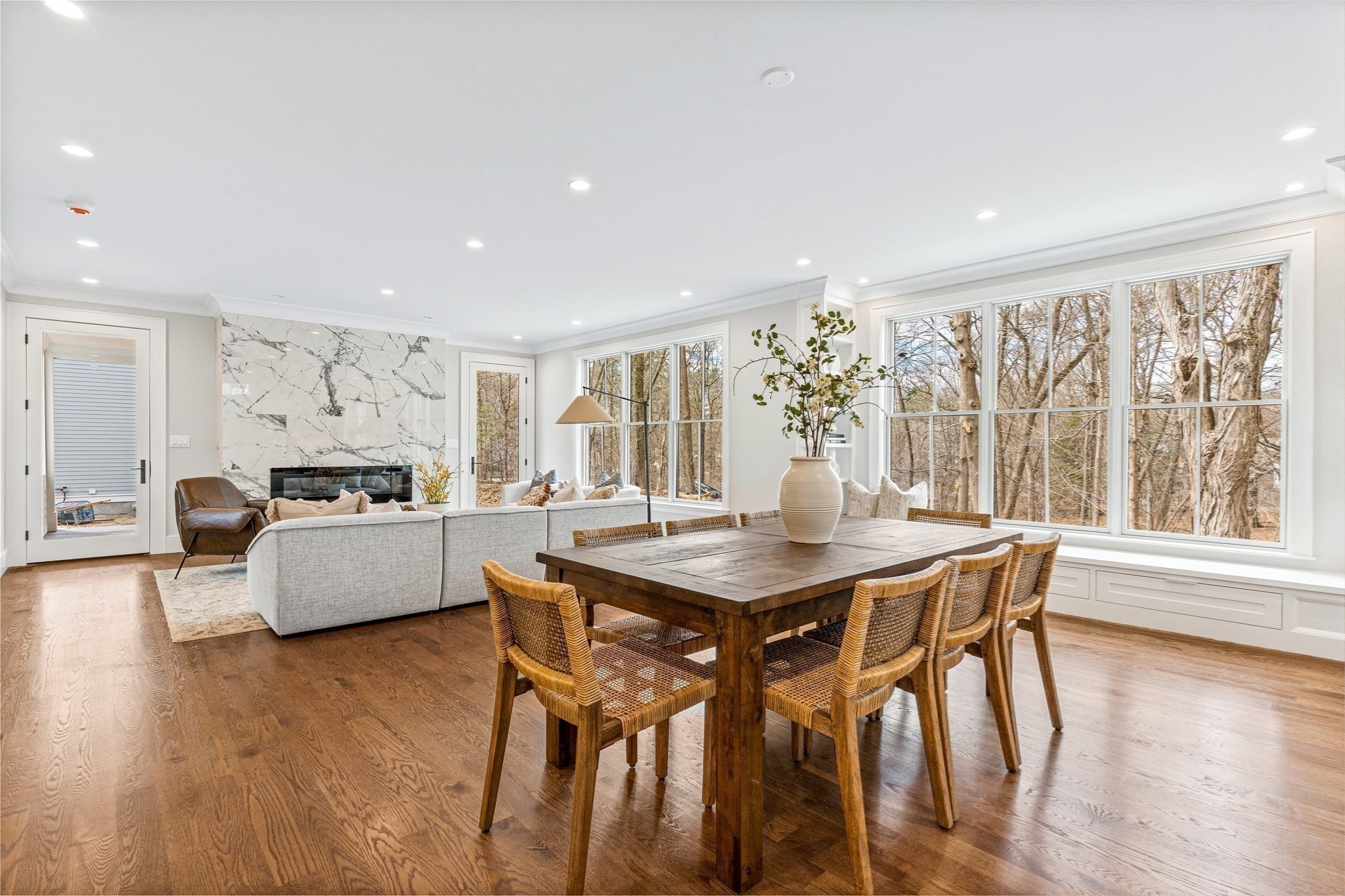 wellesley - #73351786