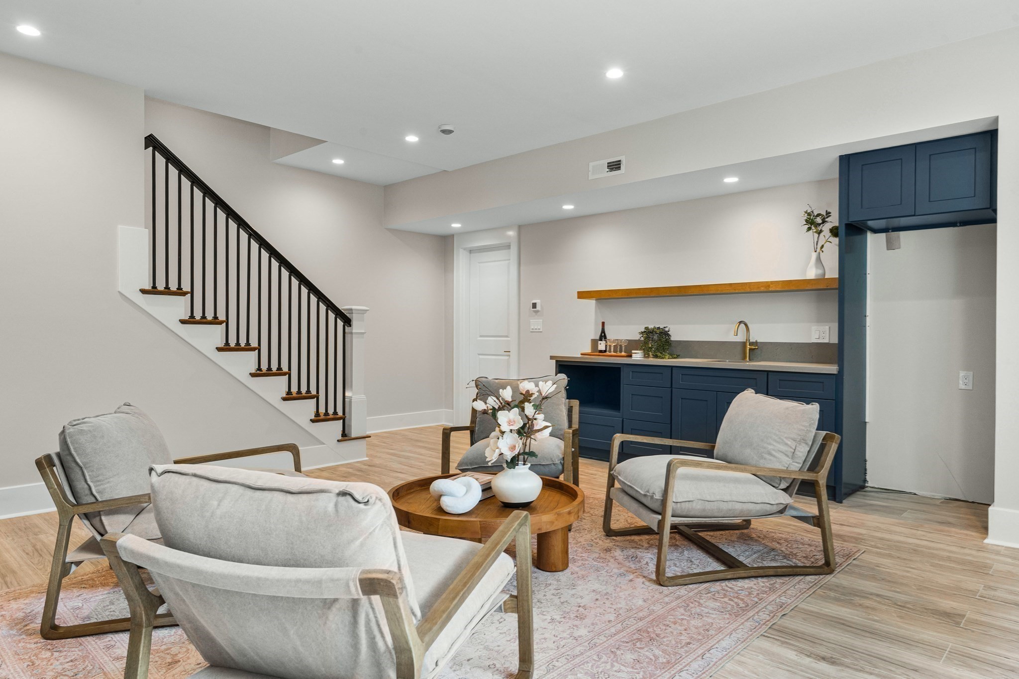 wellesley - #73351786
